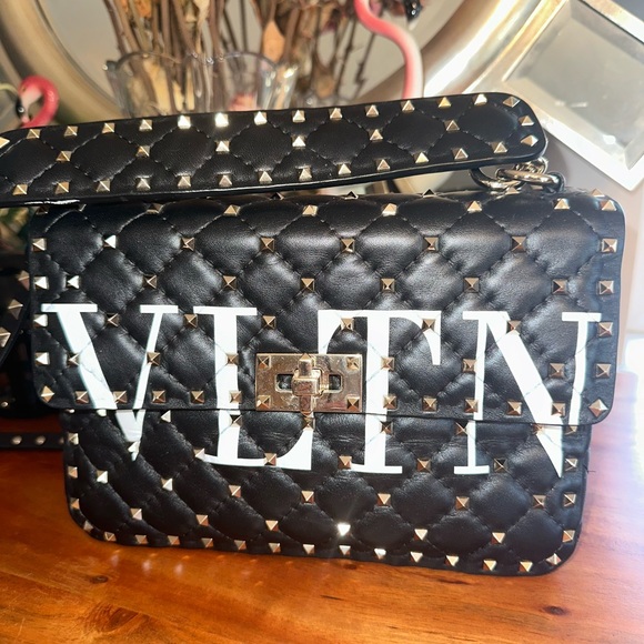 Valentino black rockstud small bag. MINT PERFECT - Picture 4 of 6